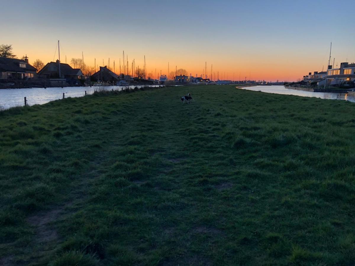 Riverside-Lemmer Kültér fotó